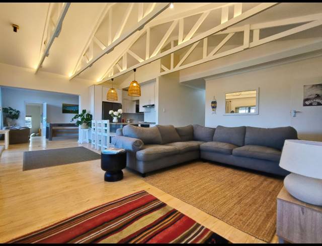 5 BEDROOM HOUSE FOR SALE IN WAVECREST